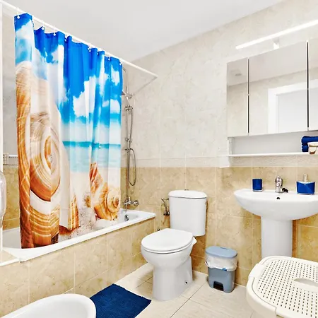 Apartment Calle Pola De Siero 38 , Two Bedroom Near Locos With Large Terrace And Air Conditioning In Every Room, *