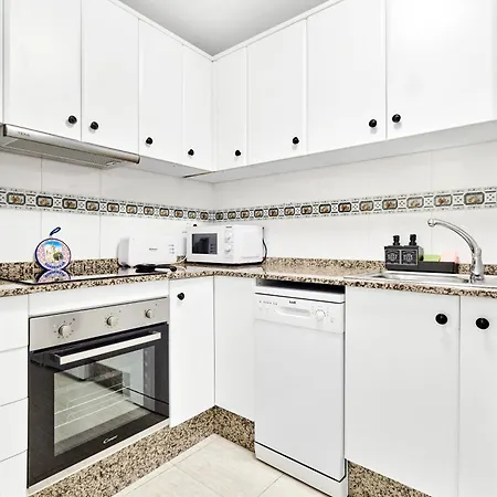 Apartment Calle Pola De Siero 38 , Two Bedroom Near Locos With Large Terrace And Air Conditioning In Every Room, Torrevieja